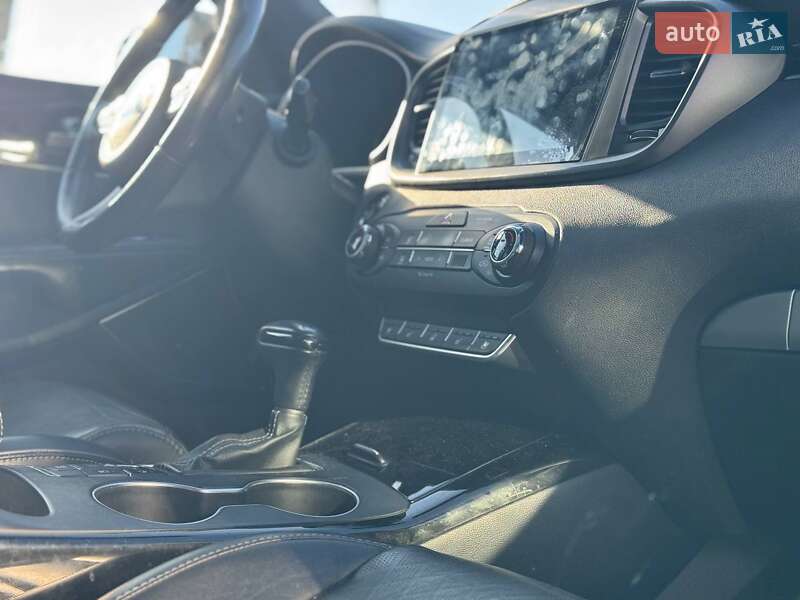 Внедорожник / Кроссовер Kia Sorento 2017 в Львове