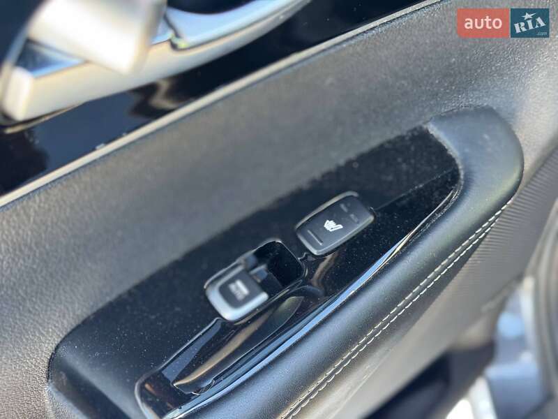 Внедорожник / Кроссовер Kia Sorento 2017 в Львове