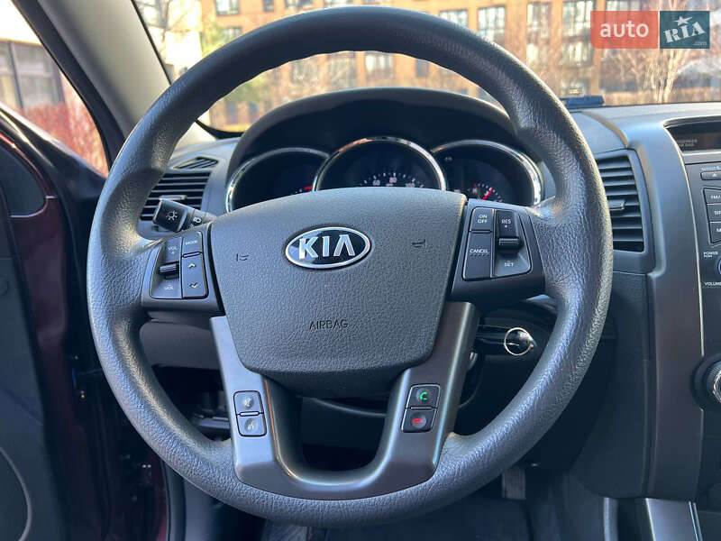 Внедорожник / Кроссовер Kia Sorento 2012 в Киеве
