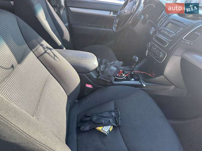 Внедорожник / Кроссовер Kia Sorento 2013 в Киеве фото 5 Внедорожник / Кроссовер Kia Sorento 2013 в Киеве