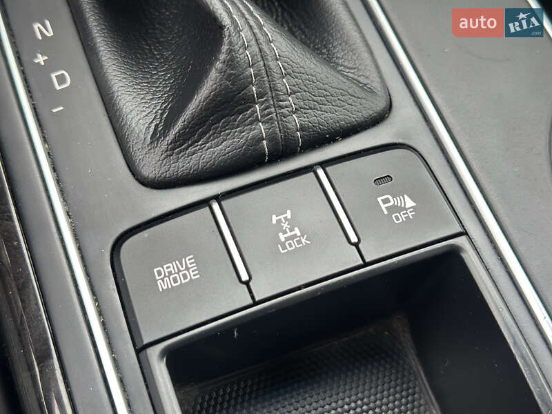 Внедорожник / Кроссовер Kia Sorento 2015 в Луцке