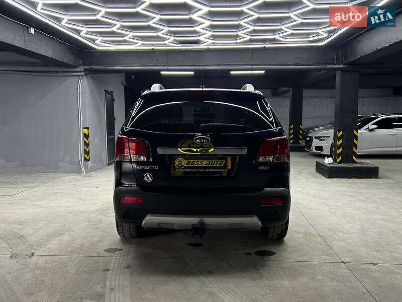 Внедорожник / Кроссовер Kia Sorento 2010 в Черновцах
