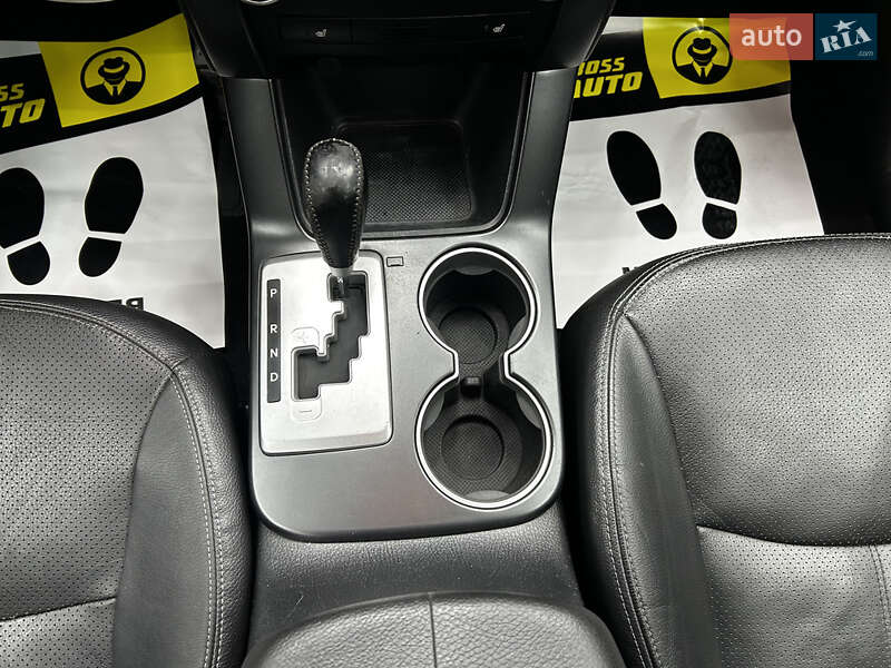 Внедорожник / Кроссовер Kia Sorento 2010 в Черновцах