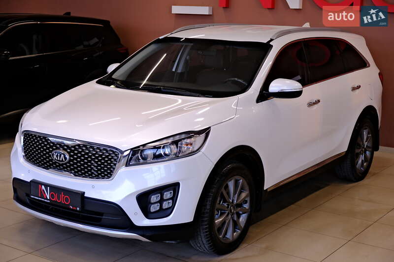Внедорожник / Кроссовер Kia Sorento 2016 в Одессе