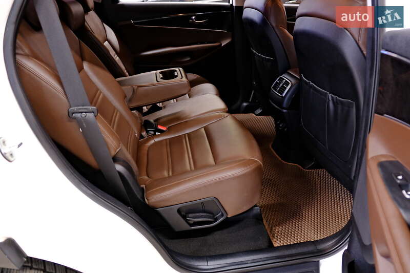 Внедорожник / Кроссовер Kia Sorento 2016 в Одессе