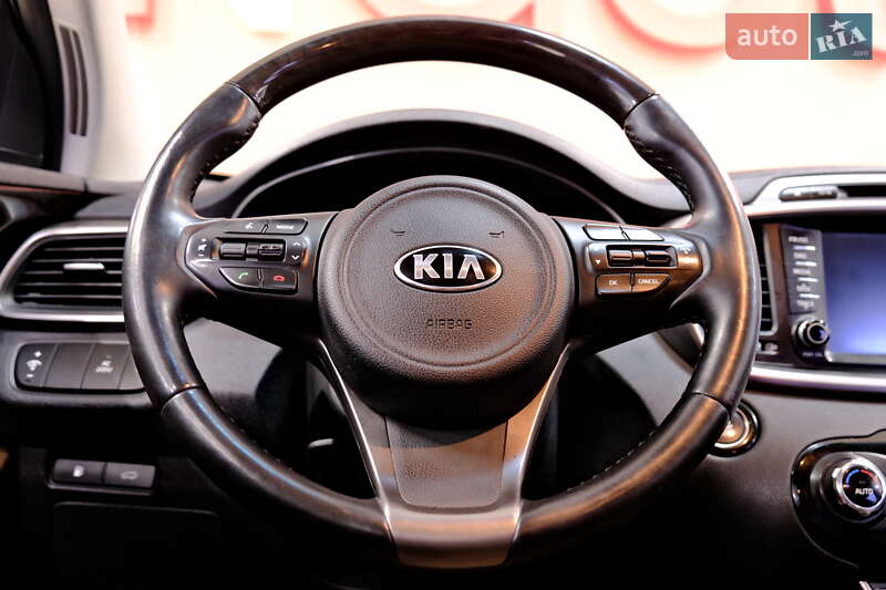 Внедорожник / Кроссовер Kia Sorento 2016 в Одессе