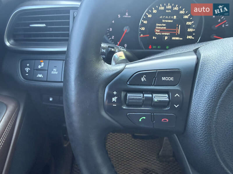 Внедорожник / Кроссовер Kia Sorento 2016 в Одессе