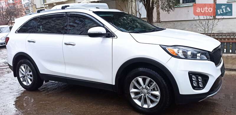 Внедорожник / Кроссовер Kia Sorento 2015 в Черновцах фото 4 Внедорожник / Кроссовер Kia Sorento 2015 в Черновцах