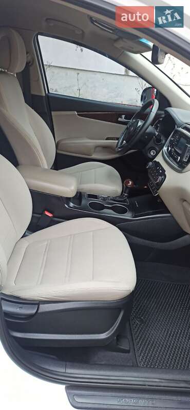 Внедорожник / Кроссовер Kia Sorento 2015 в Черновцах фото 33 Внедорожник / Кроссовер Kia Sorento 2015 в Черновцах