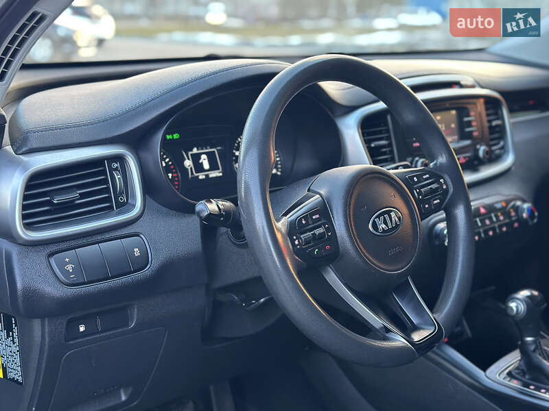 Внедорожник / Кроссовер Kia Sorento 2017 в Владимире