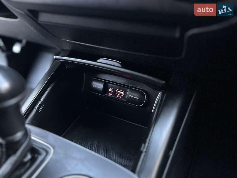 Внедорожник / Кроссовер Kia Sorento 2017 в Владимире