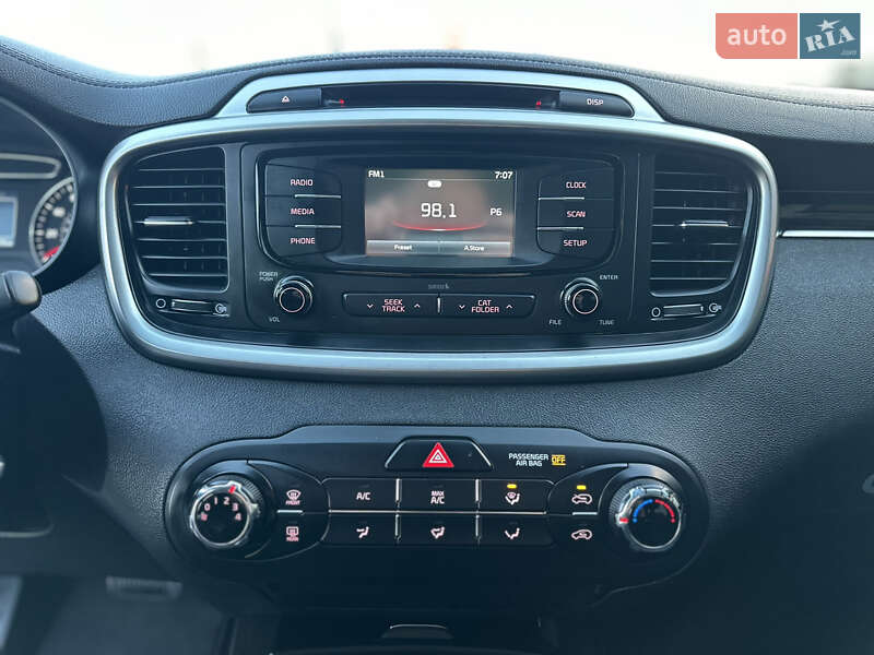 Внедорожник / Кроссовер Kia Sorento 2017 в Владимире