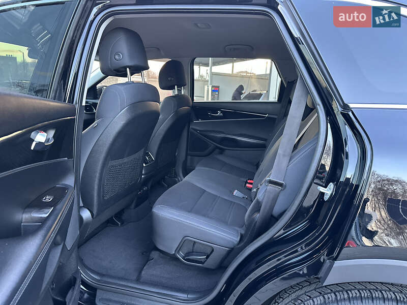 Внедорожник / Кроссовер Kia Sorento 2017 в Владимире