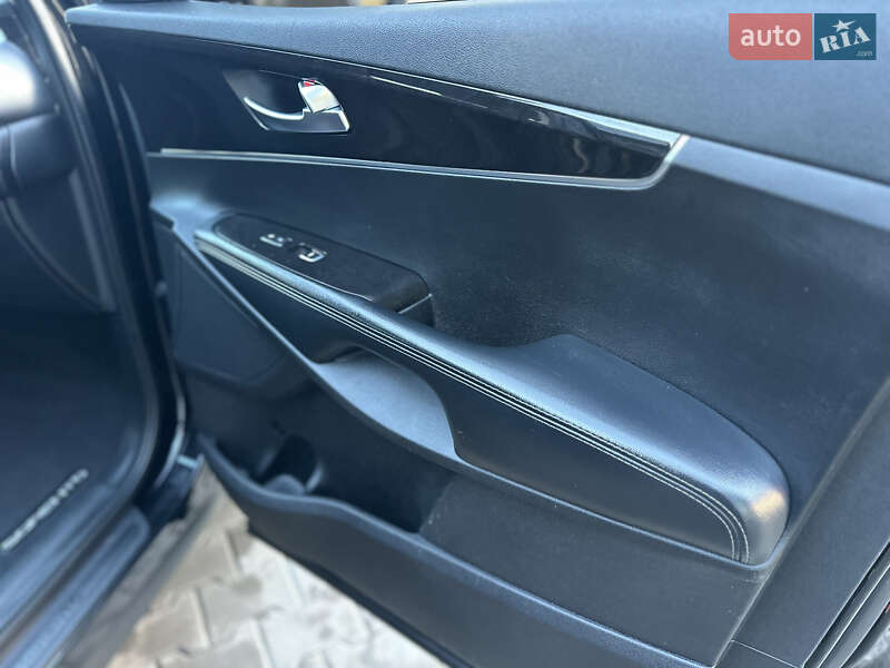 Внедорожник / Кроссовер Kia Sorento 2017 в Владимире