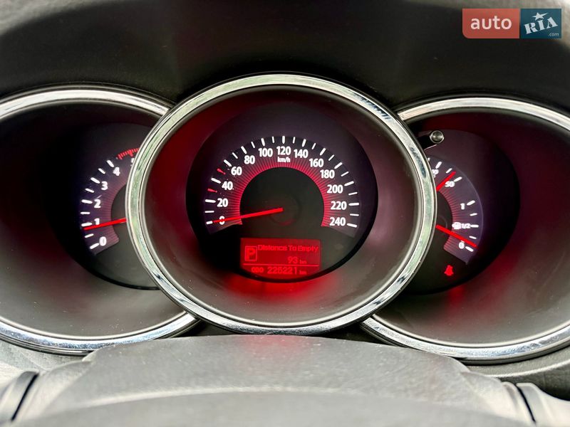 Внедорожник / Кроссовер Kia Sorento 2010 в Харькове