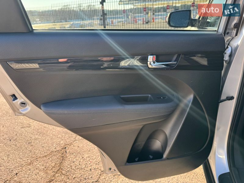 Внедорожник / Кроссовер Kia Sorento 2012 в Киеве