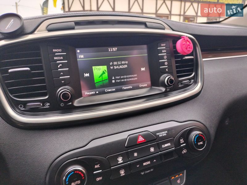 Внедорожник / Кроссовер Kia Sorento 2016 в Ровно