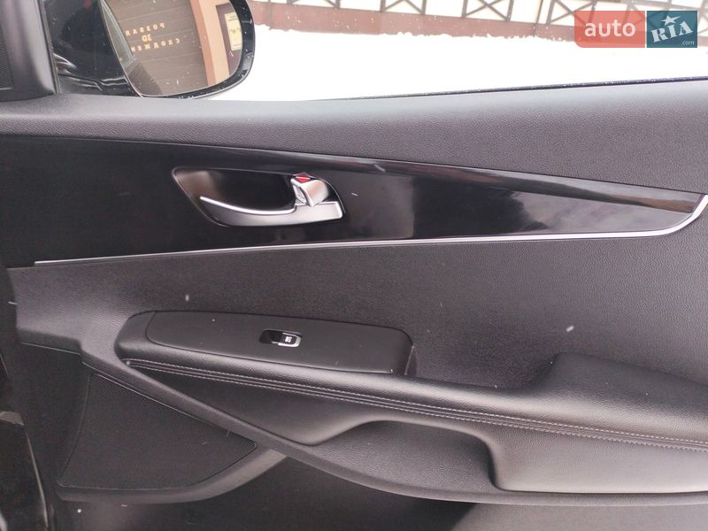 Внедорожник / Кроссовер Kia Sorento 2016 в Ровно