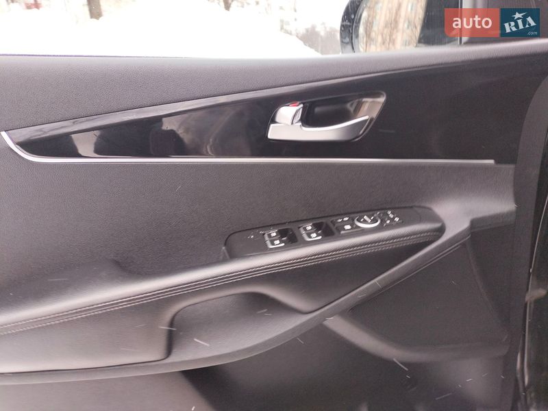 Внедорожник / Кроссовер Kia Sorento 2016 в Ровно