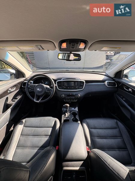 Позашляховик / Кросовер Kia Sorento 2015 в Володимирі