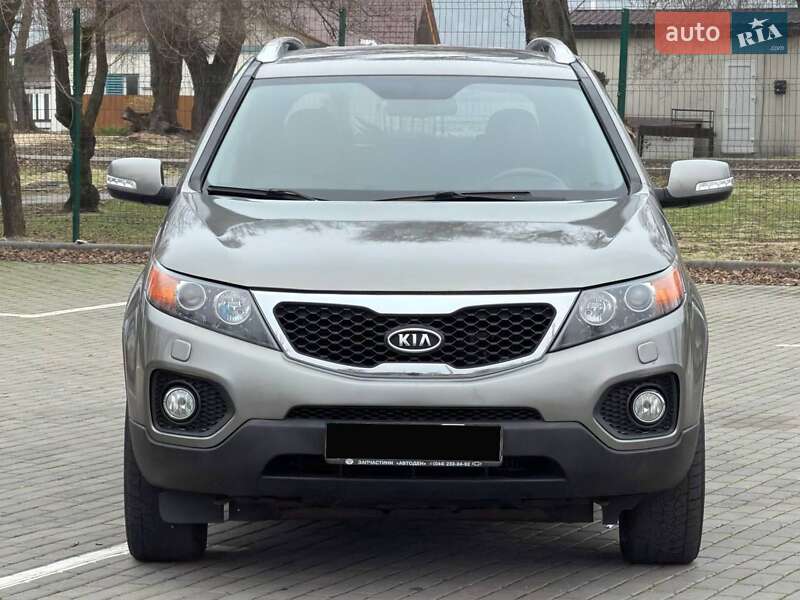 Внедорожник / Кроссовер Kia Sorento 2011 в Запорожье