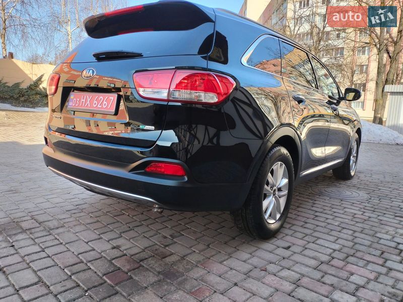 Внедорожник / Кроссовер Kia Sorento 2016 в Ровно