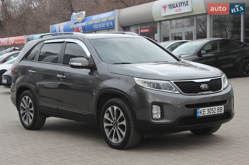 Внедорожник / Кроссовер Kia Sorento 2013 в Днепре