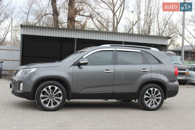 Внедорожник / Кроссовер Kia Sorento 2013 в Днепре