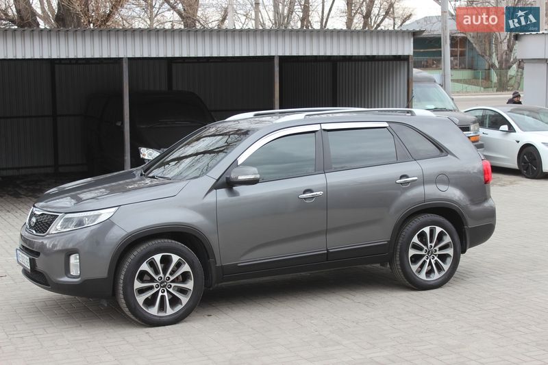 Внедорожник / Кроссовер Kia Sorento 2013 в Днепре