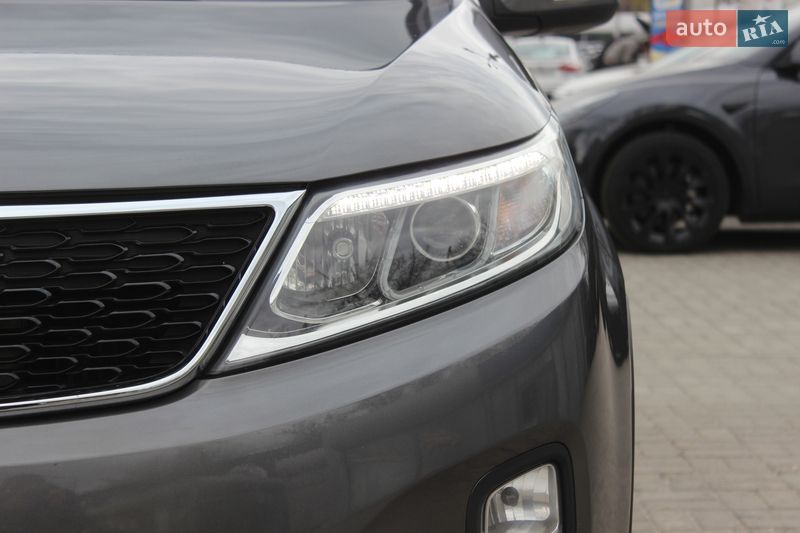 Внедорожник / Кроссовер Kia Sorento 2013 в Днепре