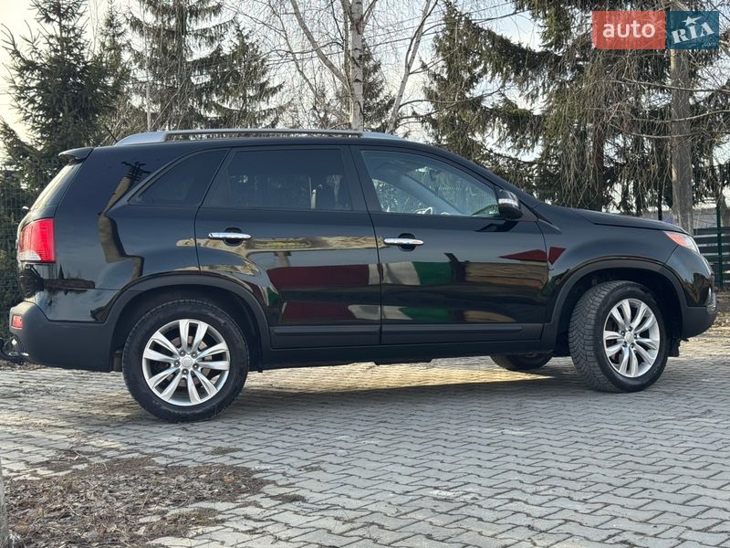 Внедорожник / Кроссовер Kia Sorento 2010 в Стрые
