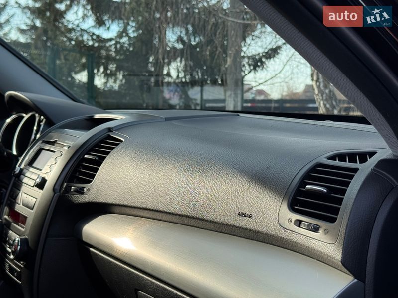 Внедорожник / Кроссовер Kia Sorento 2010 в Стрые