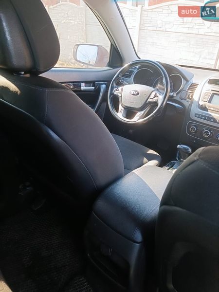 Внедорожник / Кроссовер Kia Sorento 2013 в Ахтырке
