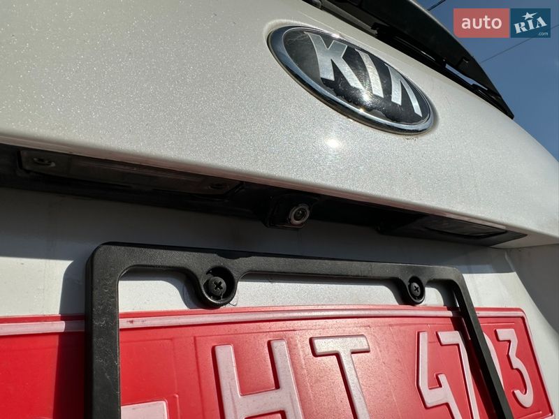 Внедорожник / Кроссовер Kia Sorento 2018 в Новояворовске