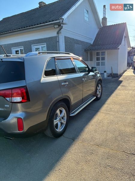 Внедорожник / Кроссовер Kia Sorento 2013 в Черновцах