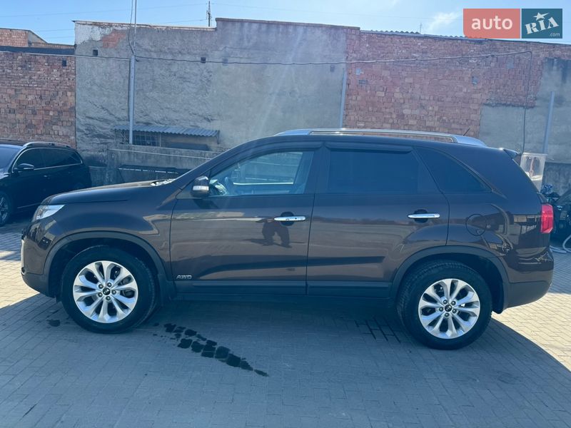 Позашляховик / Кросовер Kia Sorento 2014 в Чернівцях
