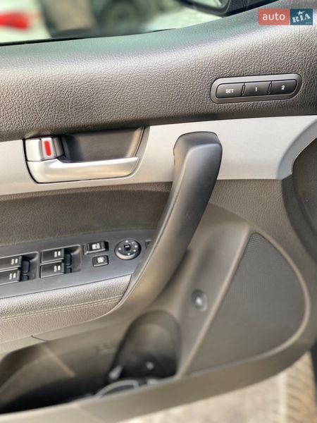 Внедорожник / Кроссовер Kia Sorento 2012 в Киеве