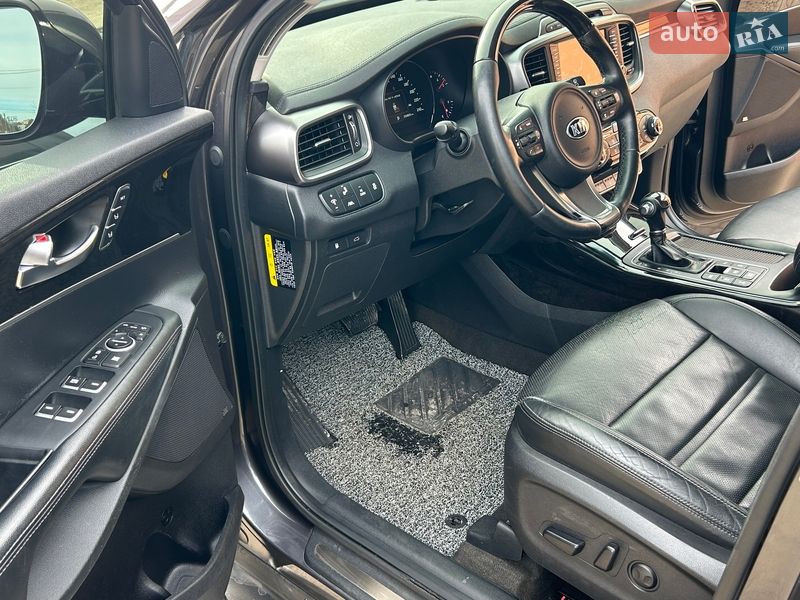 Внедорожник / Кроссовер Kia Sorento 2015 в Одессе