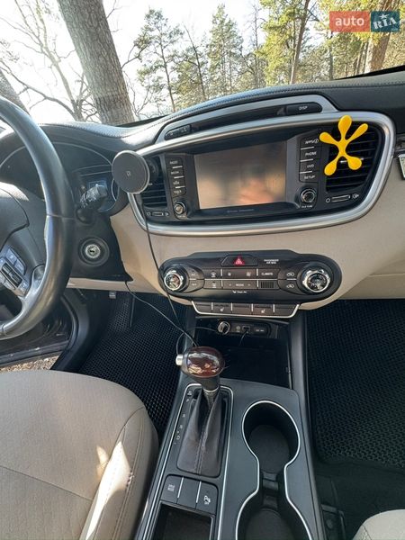 Внедорожник / Кроссовер Kia Sorento 2016 в Чернигове