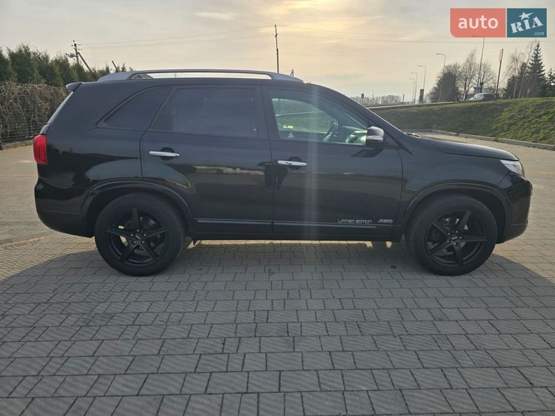 Позашляховик / Кросовер Kia Sorento 2014 в Стрию