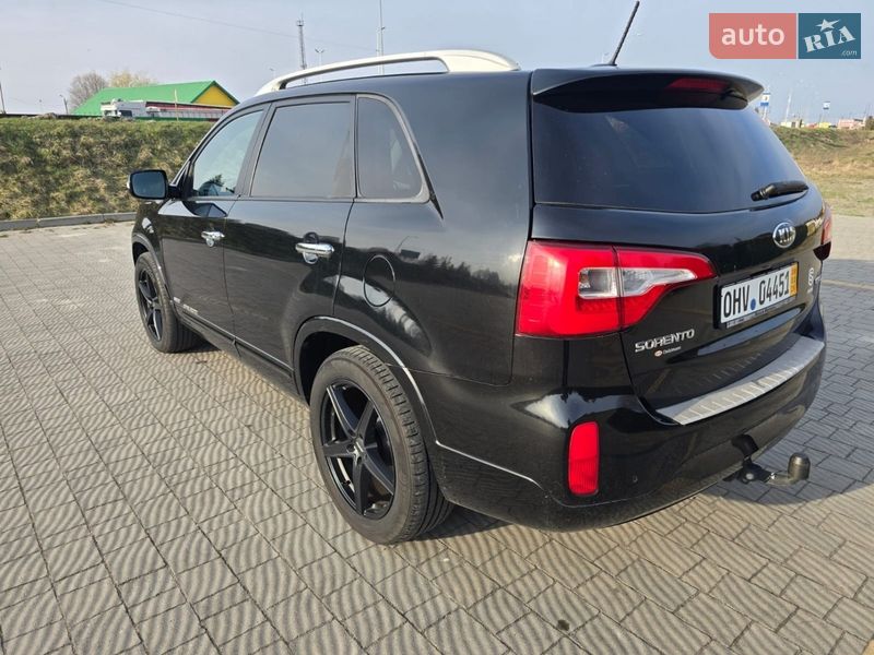 Позашляховик / Кросовер Kia Sorento 2014 в Стрию