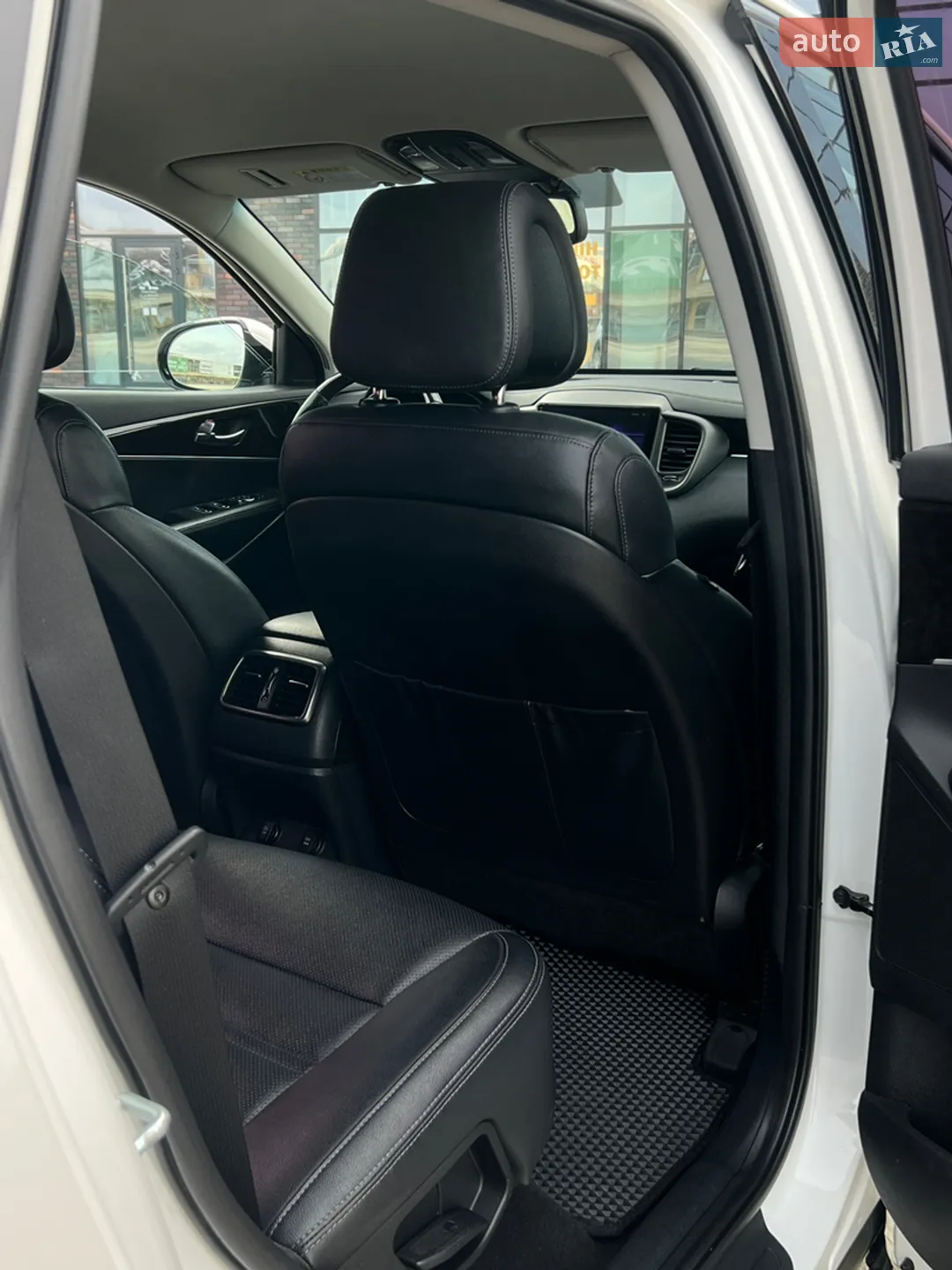 2017 Kia Sorento - мініатюра 29