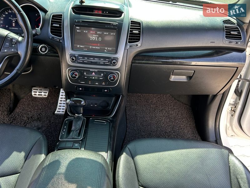 Позашляховик / Кросовер Kia Sorento 2013 в Одесі