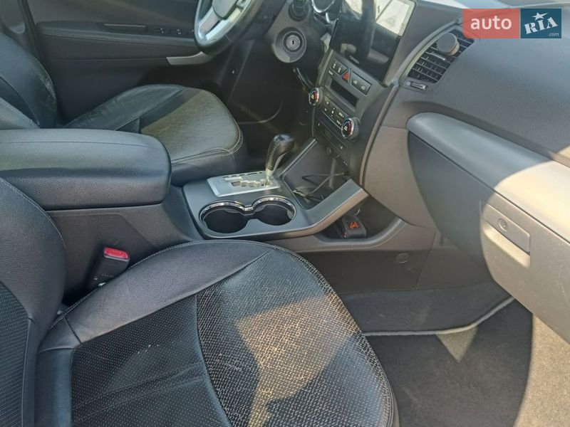 Внедорожник / Кроссовер Kia Sorento 2009 в Нетешине