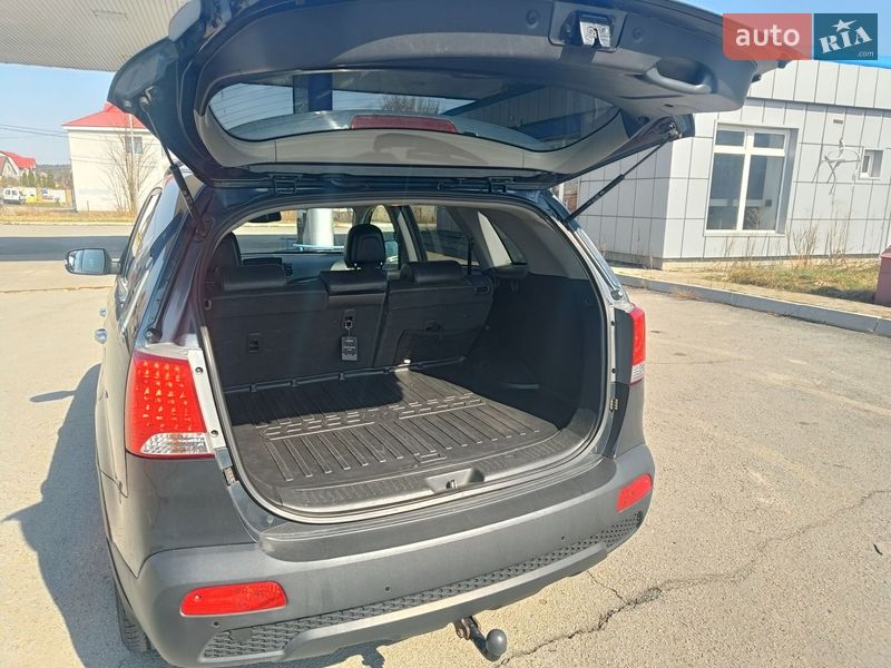 Внедорожник / Кроссовер Kia Sorento 2009 в Нетешине