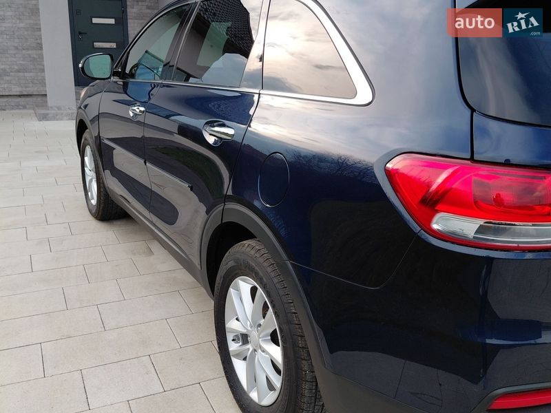 Внедорожник / Кроссовер Kia Sorento 2016 в Ивано-Франковске фото 5 Внедорожник / Кроссовер Kia Sorento 2016 в Ивано-Франковске
