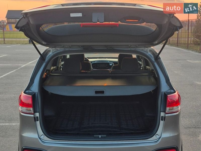 Позашляховик / Кросовер Kia Sorento 2016 в Луцьку