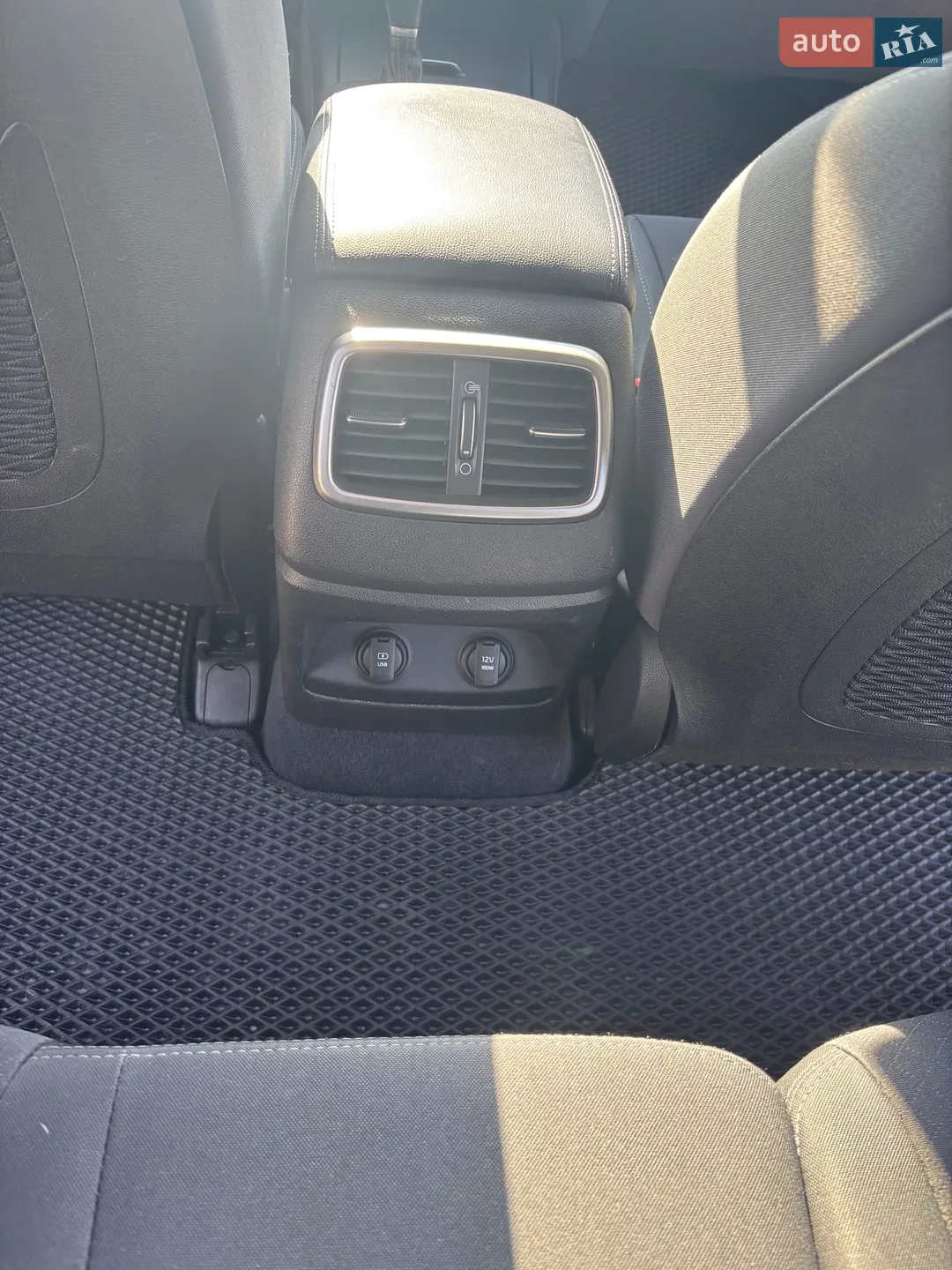 2019 Kia Sorento - мініатюра 12