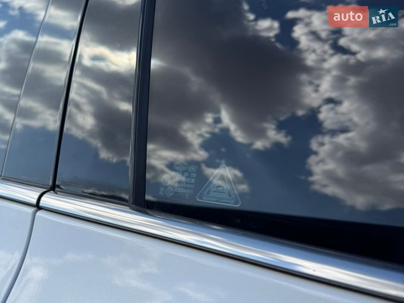 Внедорожник / Кроссовер Kia Sorento 2015 в Житомире фото 48 Внедорожник / Кроссовер Kia Sorento 2015 в Житомире