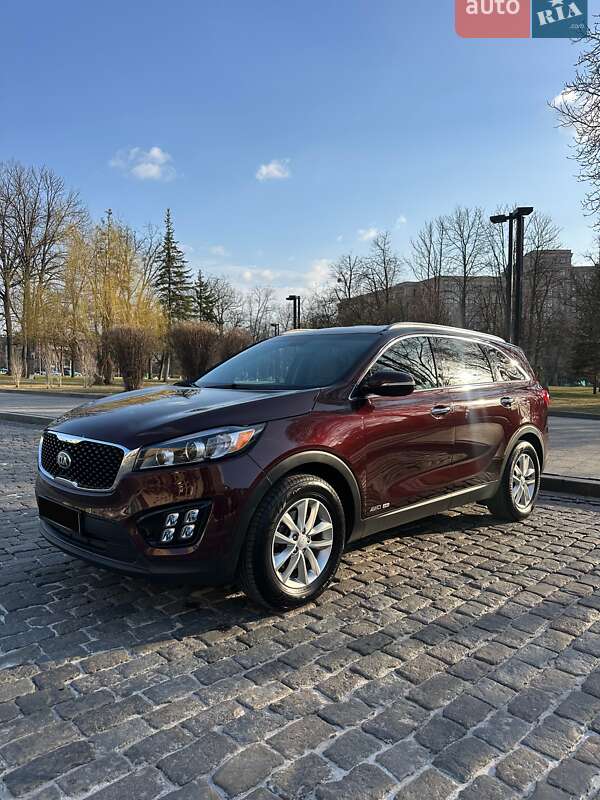 Позашляховик / Кросовер Kia Sorento 2017 в Києві